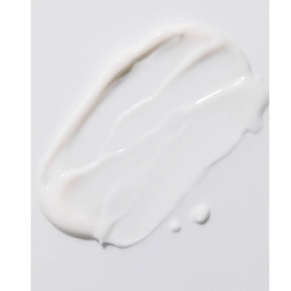 ALO Yoga Superfruit Moisturizing Lotion.